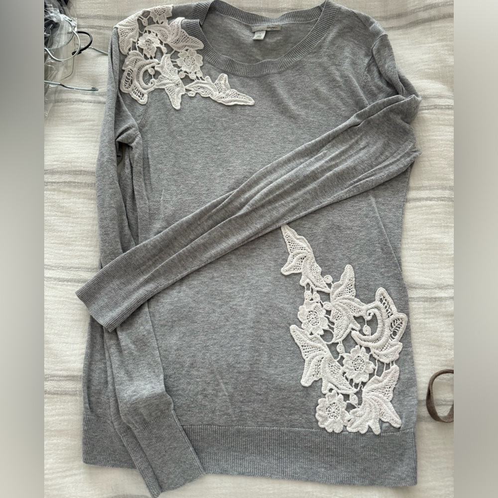 Nordstrom/Halogen light weight sweater, size small